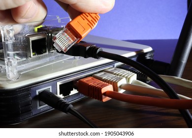 Detail of the UTP connector of the communication cable when connected to a mini PC.
