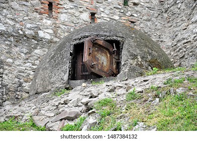 Detail View, Old Army Bunker