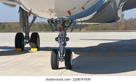 Detailed Frontal Close-up Of The Landing Gear Of The Airbus A320-251N D-AVVZ 9238 Of The Mexican Airline Interjet At The Laage Airfield Near Rostock, Mecklenburg-West Pomerania, Germany On 2020-04-06