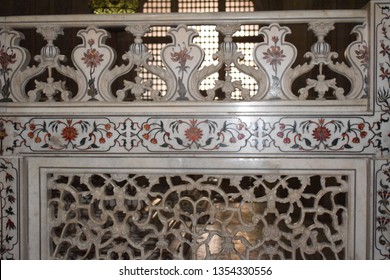 Imagenes Fotos De Stock Y Vectores Sobre Taj Mahal Interior