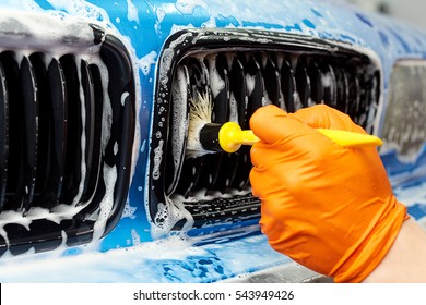 Detailed vehicle cleaning to washing - Shutterstock ID 543949426