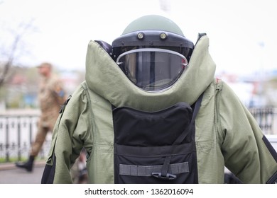 Details of a EOD (Explosive Ordnance Disposal) military protective costume