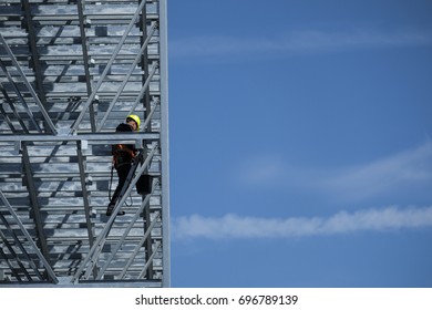 Details Of A New High Bay Warehouse