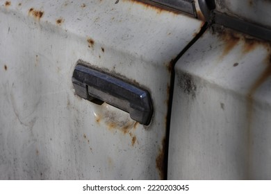 Details Of An Old Car Built In The 20th Century.