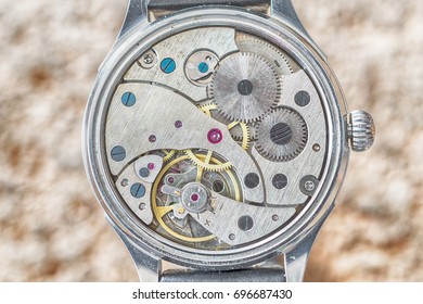 Details Watches Mechanisms Reparation Restoration Maintenance Stock