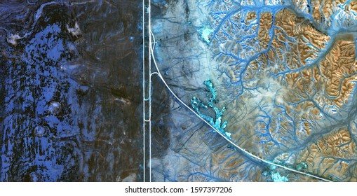 The Detour, Abstract Photography Of The Deserts Of Africa From The Air, Aerial View Of Desert Landscapes, Genre: Abstract Naturalism, From The Abstract To The Figurative, Contemporary Photo Art