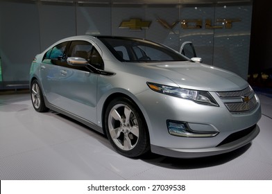 DETROIT – JAN 12 : Chevrolet Volt Concept at the North American International Auto Show on January 12, 2009 in Detroit, Michigan. The annual event is among the largest auto shows in North America.