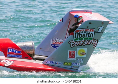 DETROIT - JULY 13: Driver Steve David Being Towed At The APBA Gold Cup July 13, 2013 On The Detroit River In Detroit, Michigan.