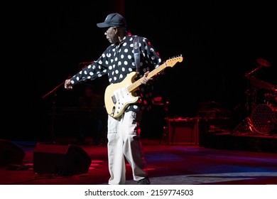 Detroit, Michigan -USA- May 19, 2022:  Buddy Guy Performing Live At The Music Center For Performing Arts With Guest Tom Hambridge