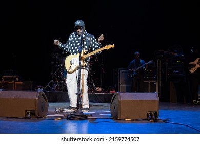 Detroit, Michigan -USA- May 19, 2022:  Buddy Guy Performing Live At The Music Center For Performing Arts With Guest Tom Hambridge