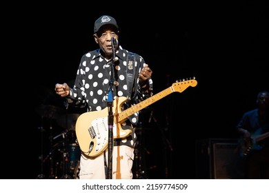 Detroit, Michigan -USA- May 19, 2022:  Buddy Guy Performing Live At The Music Center For Performing Arts With Guest Tom Hambridge