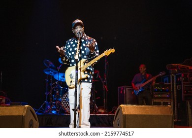 Detroit, Michigan -USA- May 19, 2022:  Buddy Guy Performing Live At The Music Center For Performing Arts With Guest Tom Hambridge