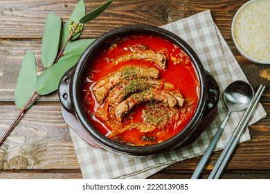 Deunggalbi Kimchi Jjigae, Korean Back Rib And Kimchi Stew