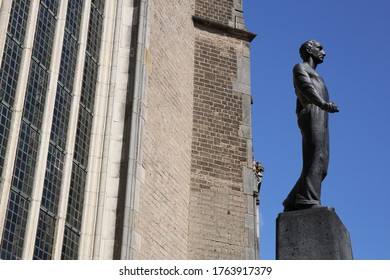 Deventer, The Netherlands, 04-28-2013: Monument In Honor Of The Dutch Resistance During World War II
