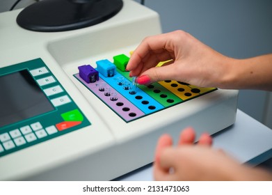 Device For Measuring The Coagulation Properties Of Blood