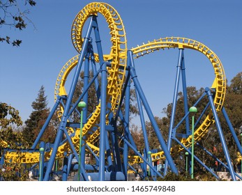 Device related to funfair, especially loop technology, featuring loop game. 