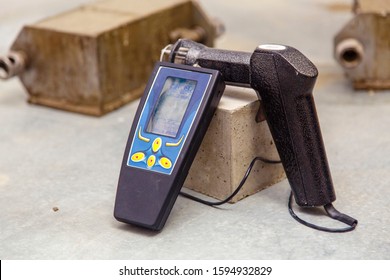 Device for the study of concrete and determine the properties, density and quality of the finished concrete. The device is similar to a gun to which a measuring device is attached