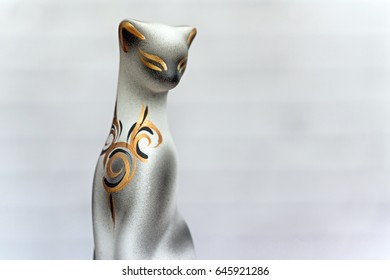 Devil Cat Statue - Old Story Nekomata On Copy Space. 
Nekomata Are A Kind Of Cat Told About In Folklore As Well As Classical Kaidan.