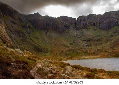The devils kitchen Y Garn and Glyder Fawr ogwen cottage gwynedd north wales uk