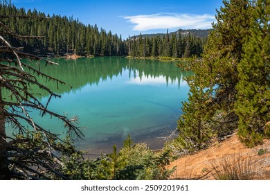 Devil's Lake in the Cascade Range of central Oregon