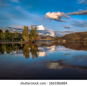 Devils Punch Bowl Lake Near Steamboat Rock