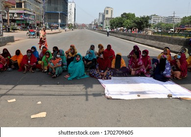 Dhaka, Bangladesh - April 13, 2020: Bangladeshi Garments Worker Block A Road As They Gather In A Protest Demanding Due Wages At Uttara Azampur In Dhaka, Bangladesh On April 13, 2020. 