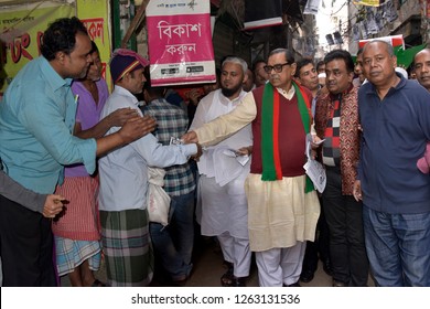 Dhaka, Bangladesh - December 20, 2018: Mohajot (Awami League) Candidate’s Rashed Khan Menon Distributing Leaflets As Part Of His Parliament Election Campaign At Dhaka-8 Constituencies At Dhaka. 