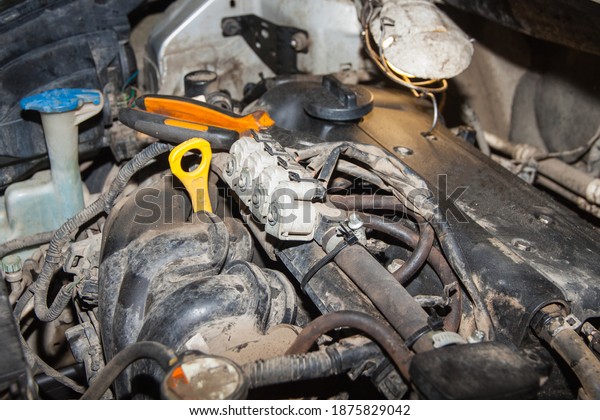 Diagnostics and repair of the car engine in the
repair service