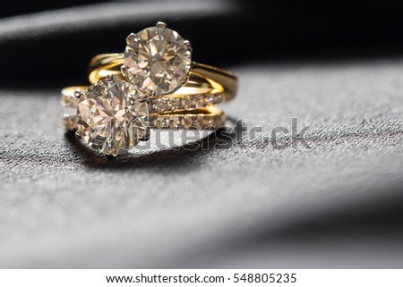 Diamond wedding ring