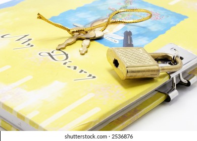 Diary With Lock And Keys