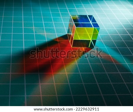 dichroic cube prism with light spectrum dispersion