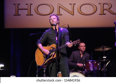 Dierks Bentley At The 7th Annual ACM Honors, Ryman Auditorium, Nashville, TN 09-10-13