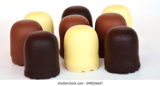 Different chocolate marshmallows