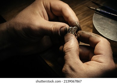 3,042 Work table of a goldsmith Images, Stock Photos & Vectors ...