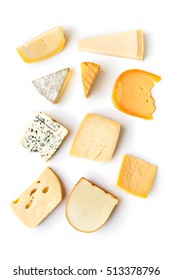 Различные виды сыров, изолированные на белом фоне.