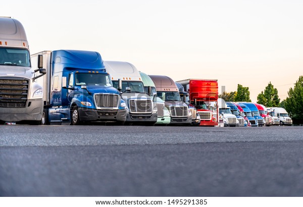 11,585 Parking Trailer Images, Stock Photos & Vectors | Shutterstock