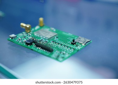 different types of microprocessors, chips, integrated CPU, and various small components 