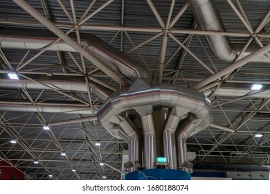 Difficult construction of pipes of ventilation system.