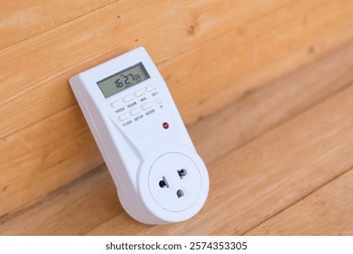 Digital electric plug timer for auto ON-OFF electronics