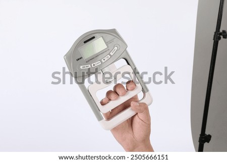 Digital Hand Dynamometer Grip Strength Meter