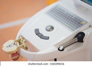 Digital Impression Machine And Dental Model.