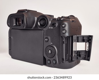 Digital mirrorless camera, side view of memory card slot.