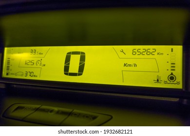digital odometer with speed at o
