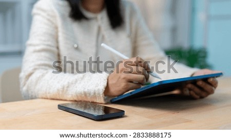 Digital Work and Online Learning with Tablet, Stylus and Smartphone