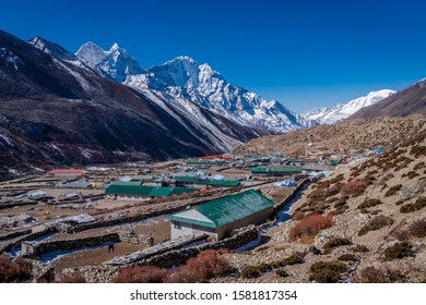  Dingboche village and mountains covered snow on the way to Everest Base Camp, Nepal