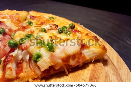 Dinner by Pizza.