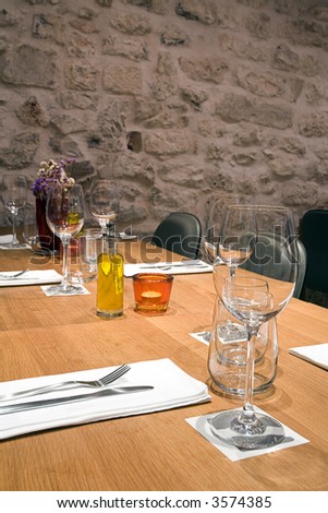 Dinner table setting at a resturaunt
