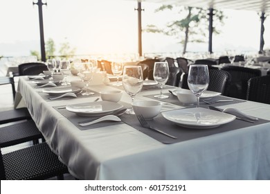 Dinning Table In The Resturant