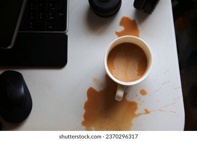  Dirth of coffee on working table