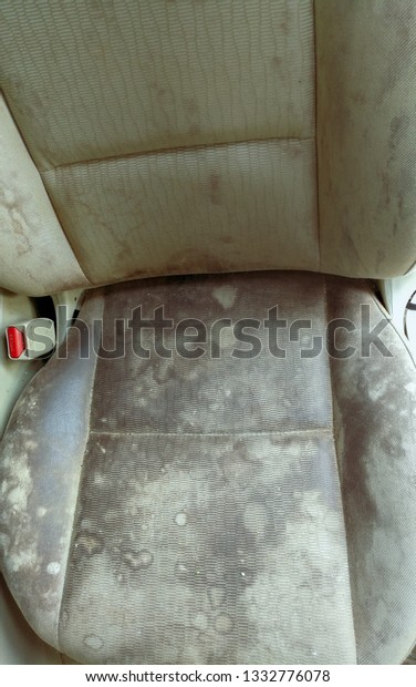 Dirty car\
seat